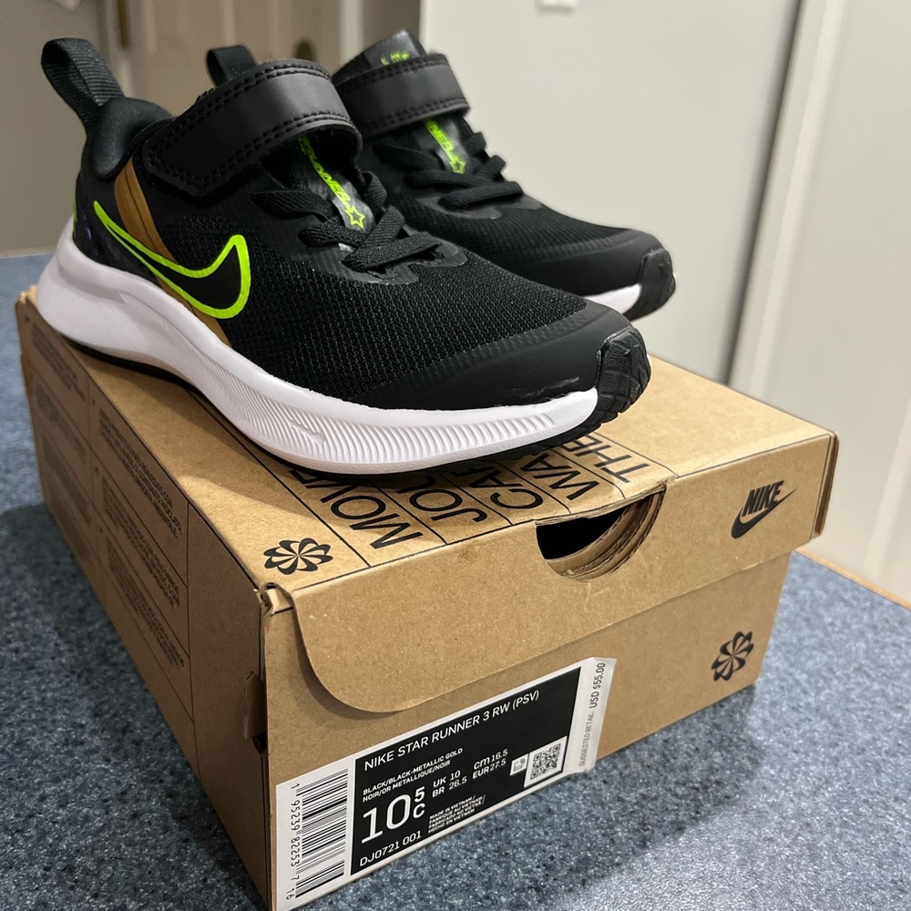 Brand new Nike Star Runner 3s